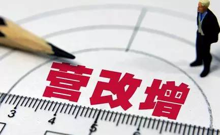 绿板用什么笔写字,绿板写字用何笔与创新性方案解析——XR34.30.30探索,专业解析评估_精英版39.42.55